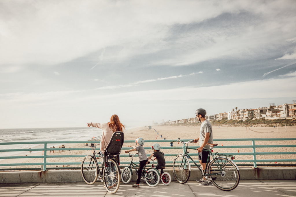 Manhattan_Beach_Bike_Riding